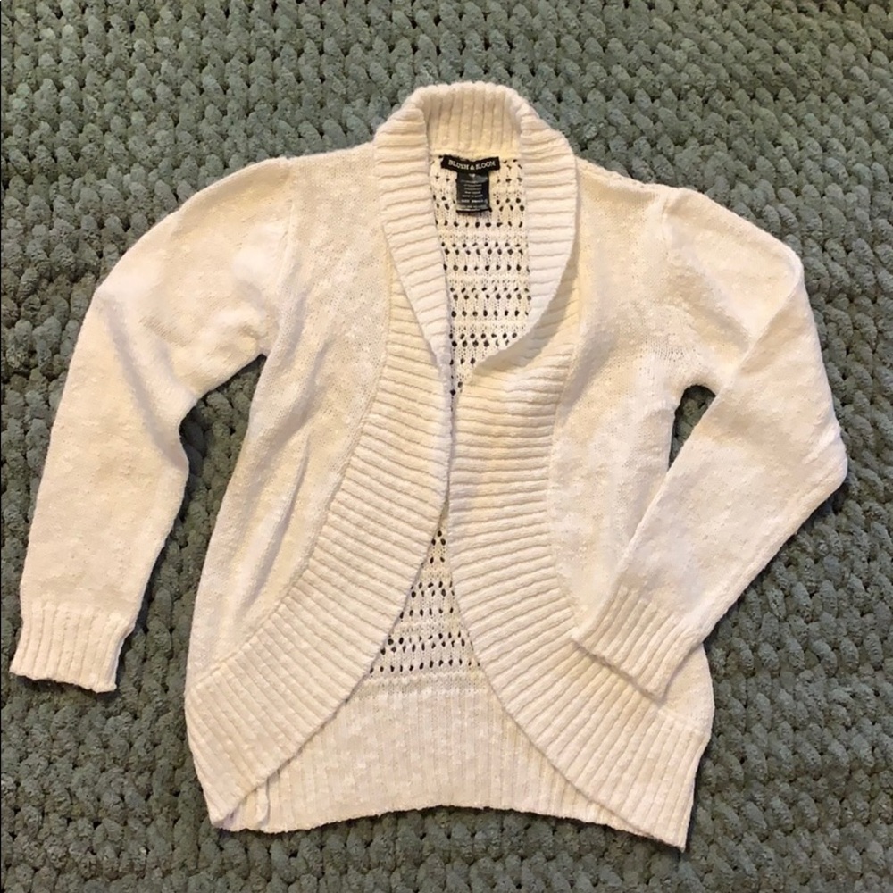 Off-white cardigan size small